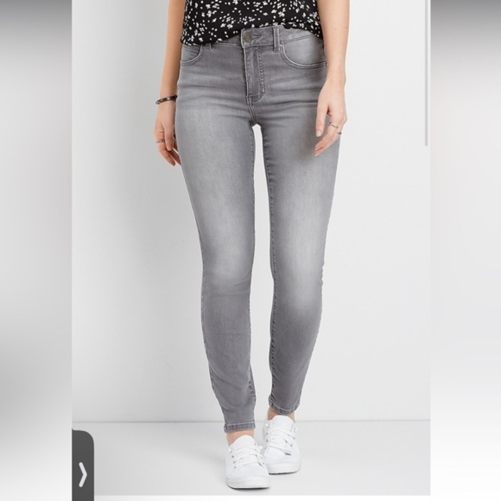 Everflex Super Skinny High Rise Stretch Jeans in Grey - Maurice’s Size 2 Regular